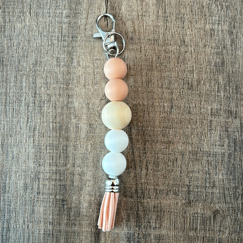 Handmade Silicone Beaded Keychain w Tassel &Lobster Claw Luggage Tag peach&white
